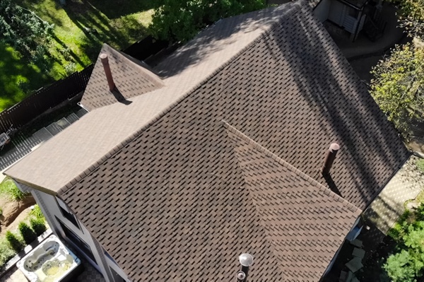 How Does Roofing Material Choice Affect Your Home’s Energy Efficiency in Minneapolis?